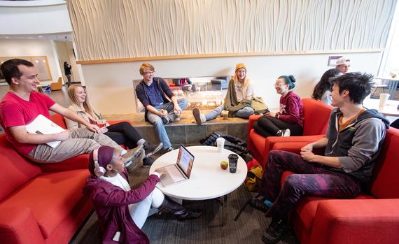 Hamline undergraduate students at Anderson Center