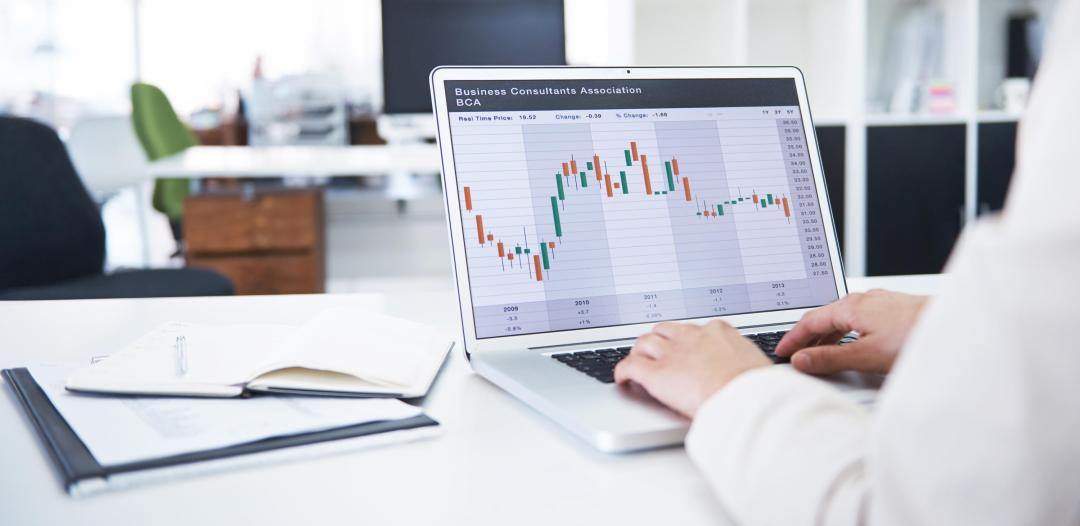 Laptop with business analytics, MSBA degree (master of business analytics)